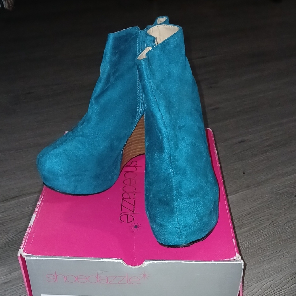 Shoe Dazzle Olga platform wedge bootie Sz 9 EUC